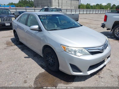 TOYOTA CAMRY 2013