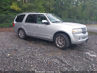 LINCOLN NAVIGATOR 2010