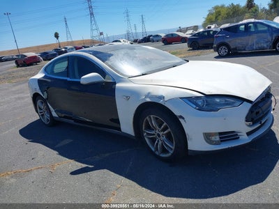 TESLA MODEL S 2014