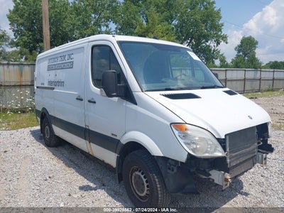 MERCEDES-BENZ SPRINTER 2500 2011