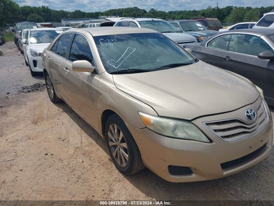 TOYOTA CAMRY 2011