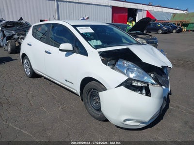 NISSAN LEAF 2015