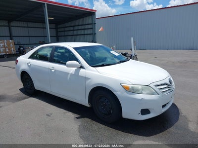 TOYOTA CAMRY 2010