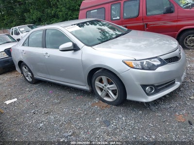 TOYOTA CAMRY 2013
