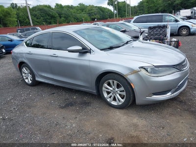 CHRYSLER 200 2015