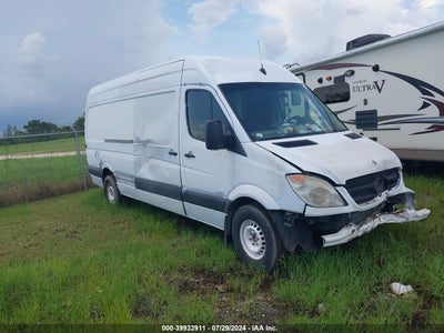 MERCEDES-BENZ SPRINTER 2500 2011