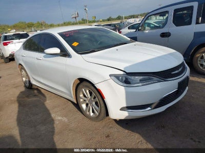 CHRYSLER 200 2015