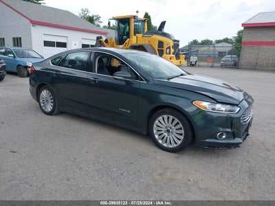 FORD FUSION HYBRID 2015
