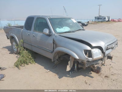 TOYOTA TUNDRA 2004