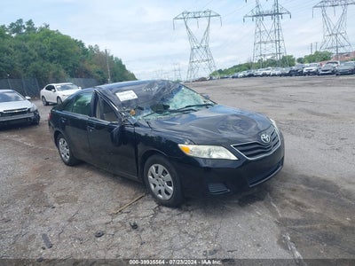 TOYOTA CAMRY 2011