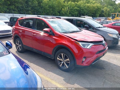 TOYOTA RAV4 XLE 2017