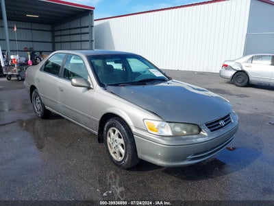TOYOTA CAMRY 2001