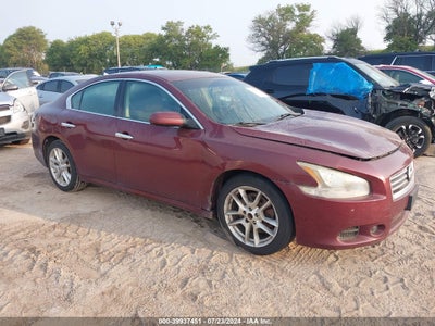 NISSAN MAXIMA 2012