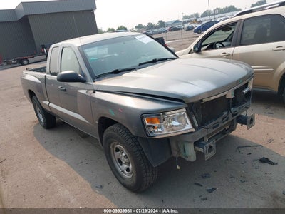 RAM DAKOTA 2011