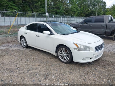 NISSAN MAXIMA 2011
