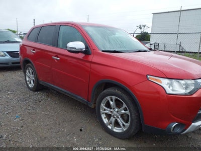 MITSUBISHI OUTLANDER 2015