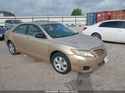 TOYOTA CAMRY 2011