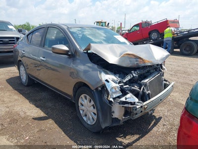 NISSAN VERSA 2015