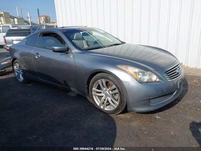 INFINITI G37 2010