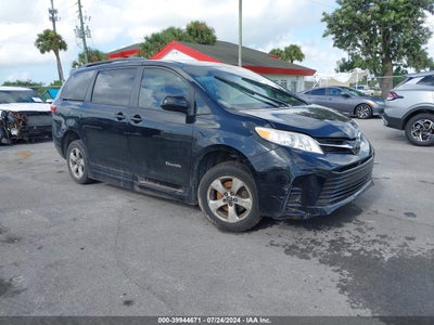 TOYOTA SIENNA 2020