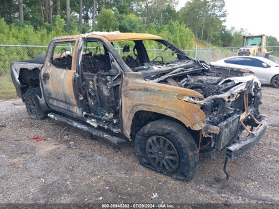 TOYOTA TUNDRA 2023