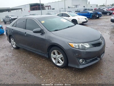 TOYOTA CAMRY 2013