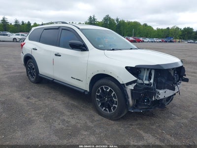 NISSAN PATHFINDER 2020