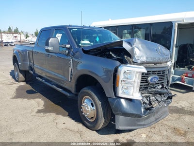 FORD F-350 2023