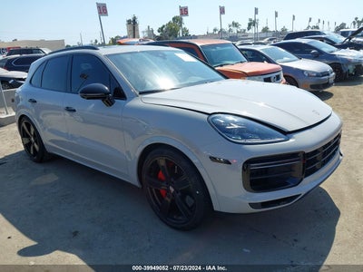 PORSCHE CAYENNE 2023