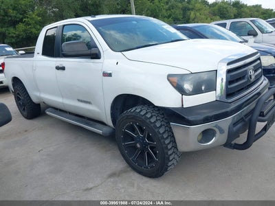 TOYOTA TUNDRA 2011