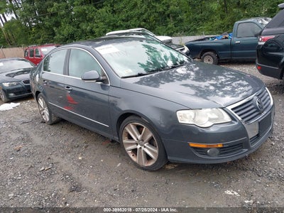 VOLKSWAGEN PASSAT 2010