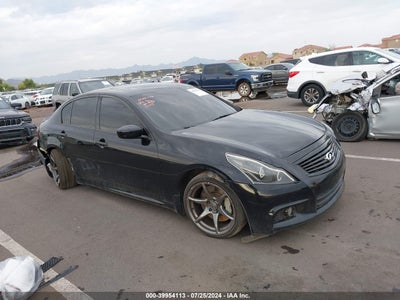 INFINITI JOURNEY 2013