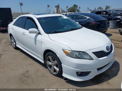 TOYOTA CAMRY 2011