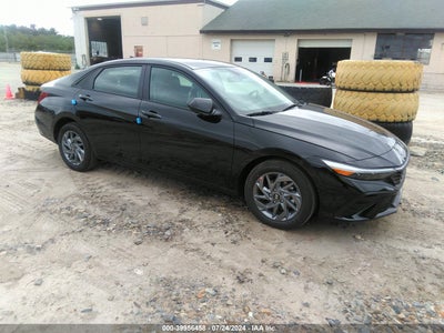 HYUNDAI ELANTRA HYBRID 2024