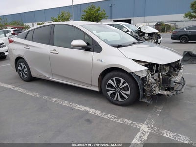 TOYOTA PRIUS PRIME 2017