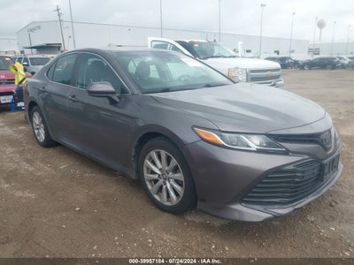 TOYOTA CAMRY 2018