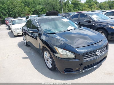 NISSAN MAXIMA 2011