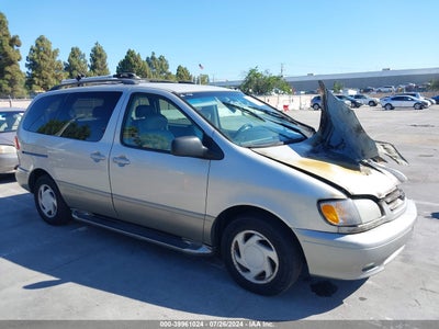 TOYOTA SIENNA 2002
