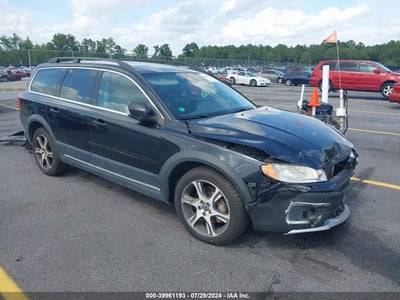 VOLVO XC70 2013