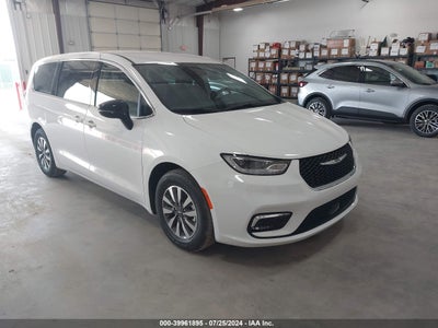 CHRYSLER PACIFICA HYBRID 2024