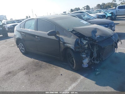 TOYOTA PRIUS 2013