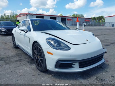 PORSCHE PANAMERA 2018