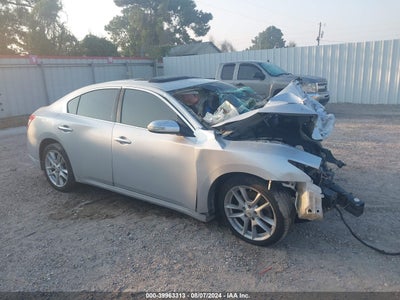 NISSAN MAXIMA 2011