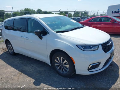 CHRYSLER PACIFICA HYBRID 2024