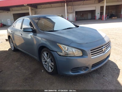 NISSAN MAXIMA 2011