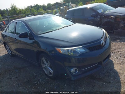 TOYOTA CAMRY 2012