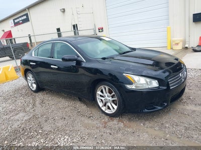 NISSAN MAXIMA 2011