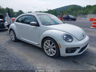 VOLKSWAGEN BEETLE 2014