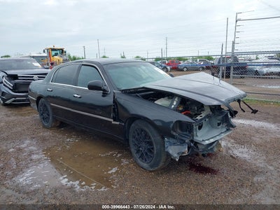 LINCOLN TOWN CAR 2007