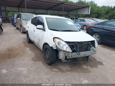 NISSAN VERSA 2014
